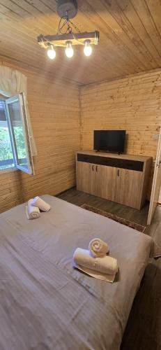 Dubova Cabin | Cabanele din padure