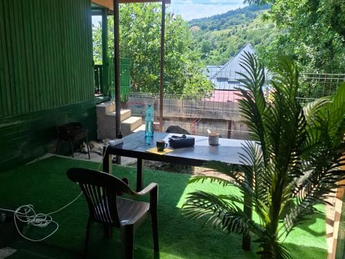 Gura Teghii House | CABANUȚA de sub Masivul Penteleu