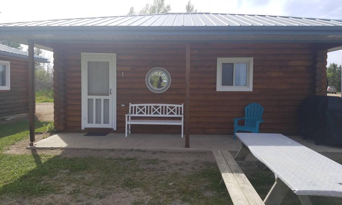 West Central Saskatchewan Cabin | Cabin #1 - 2 Bedroom Cabin at Delaronde Resort