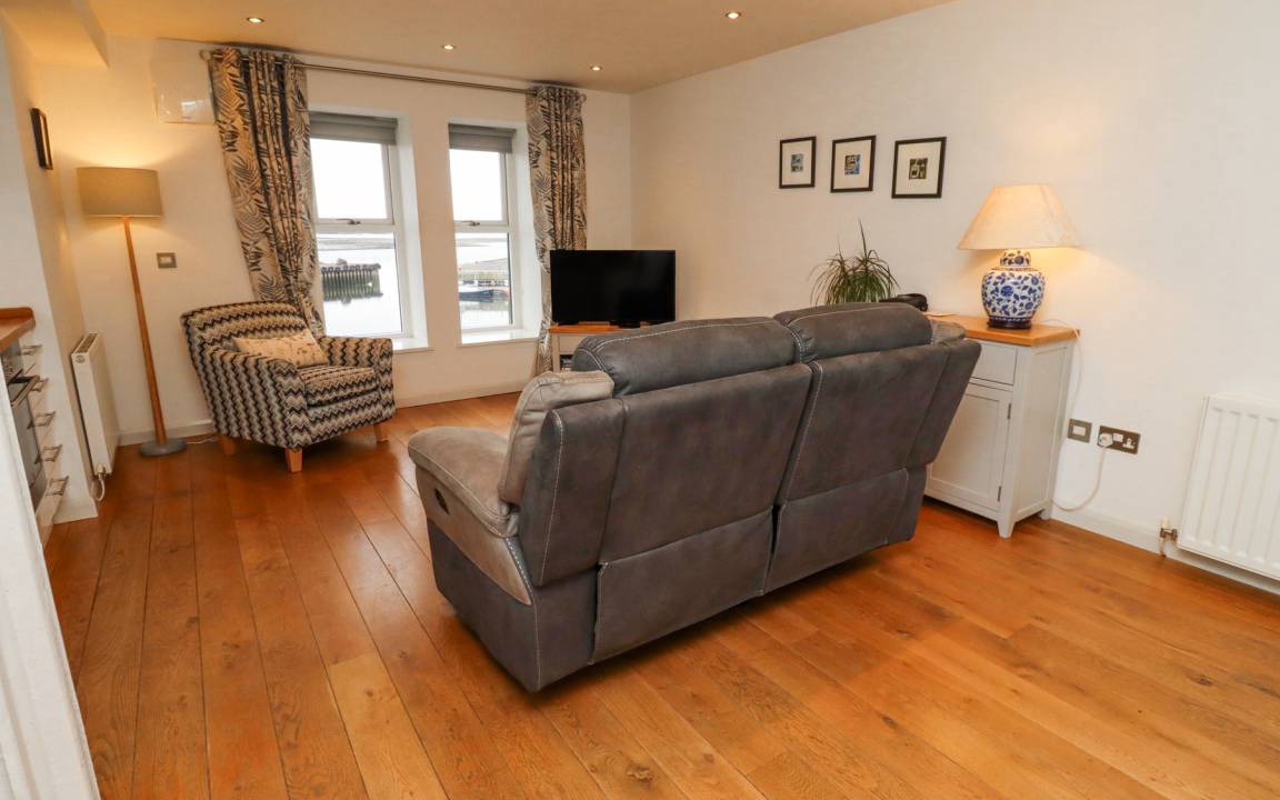 Tweedmouth Cottage | Cabin ∙ 1 bedroom ∙ 2 guests