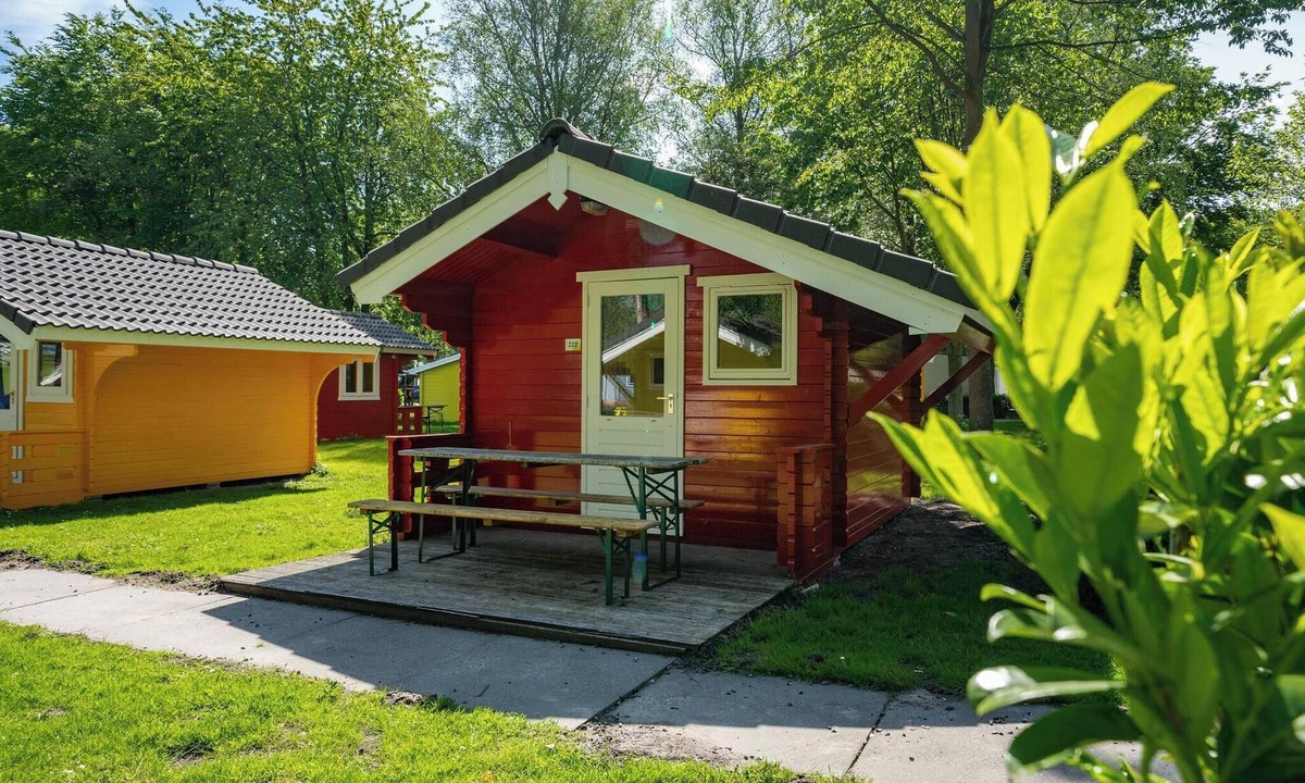 Amstelveen RV Rental | Cabin 4