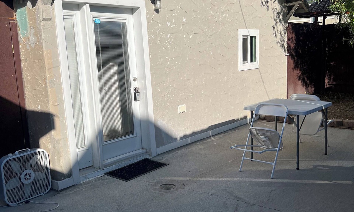 Lima Apartment | Cabin apt. Charming 1 bedroom, 1 bathroom apartment in Lima, MT with WiFi.