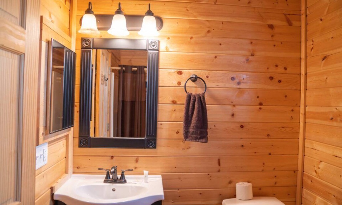 New Town Cabin | Cabin at Van Hook