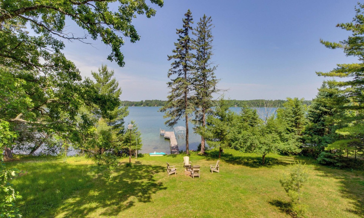 Akeley Cabin | Cabin Getaway w/Private Dock, Walk to Trail!
