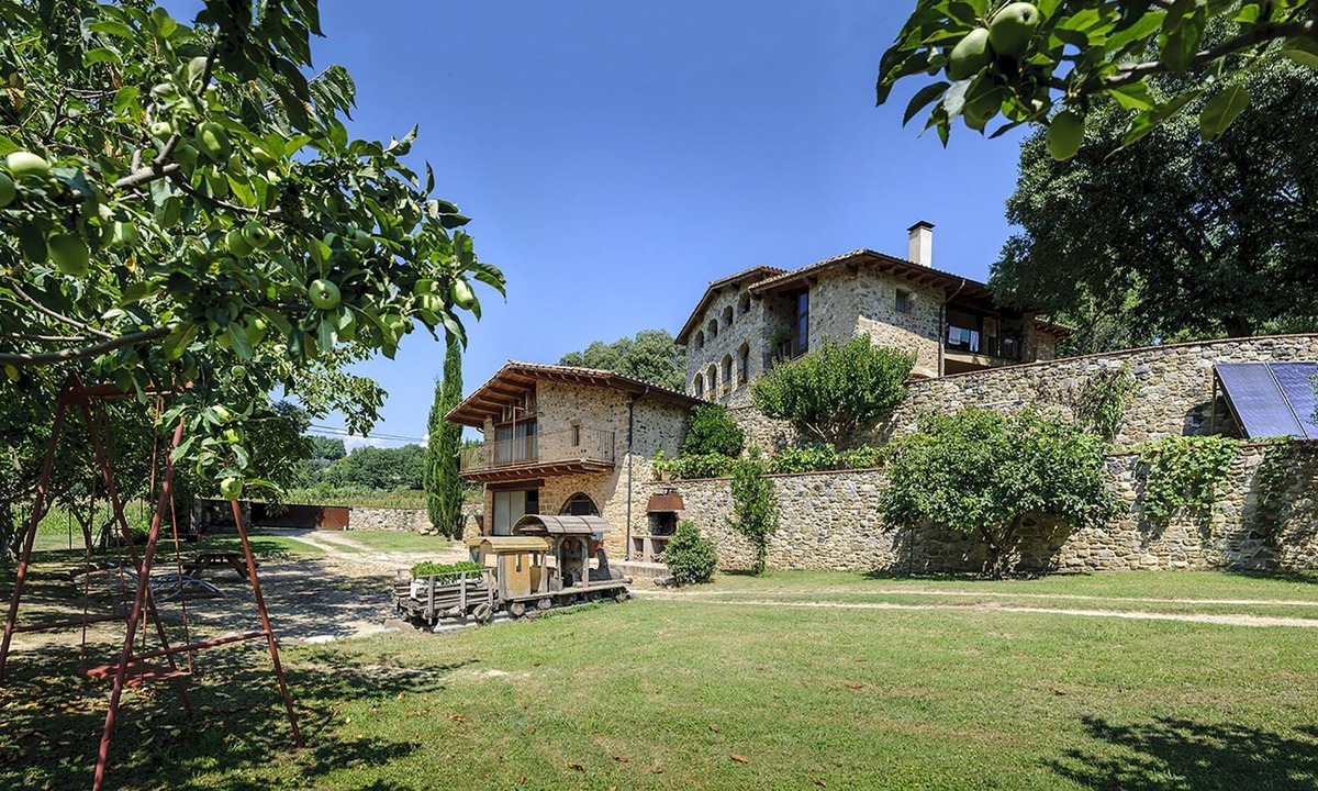Les Planes d'Hostoles House | CABIN in the Garrotxa Volcanic Zone Natural Park. NATURE 100% !!