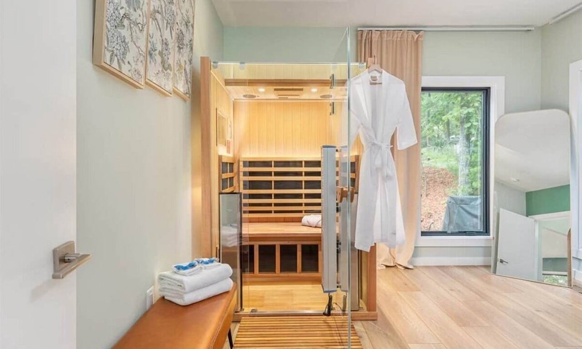 Mount Jackson House | Cabin with Sauna, EV, Pool Table, Bryce Resort, Lake Laura