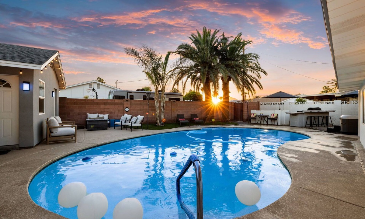 Village Grove House | Cactus Oasis Vacation Rental | 5-BR House great for Bridal & Corp events, Scottsdale | Casita Heated Spa & Pool Sun & Game Room