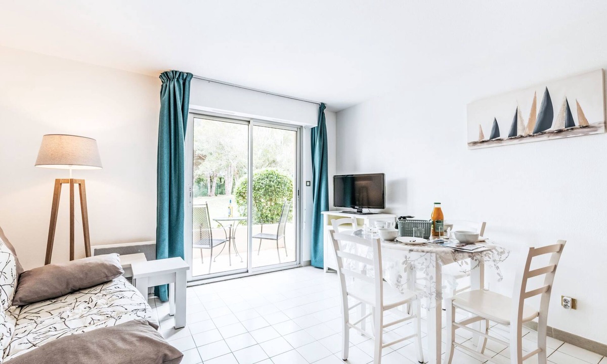 Cote d'Azur- French Riviera Apartment | Caesar Domus by Interhome