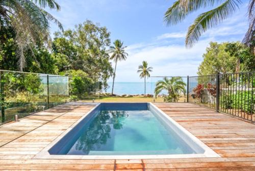 East Trinity House | Cairns Beachfront Retreat