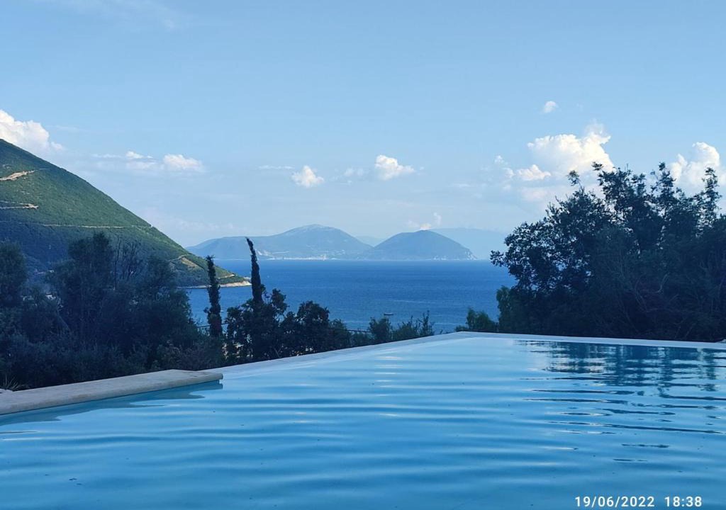 Evgiros Villa | Calionas Suites