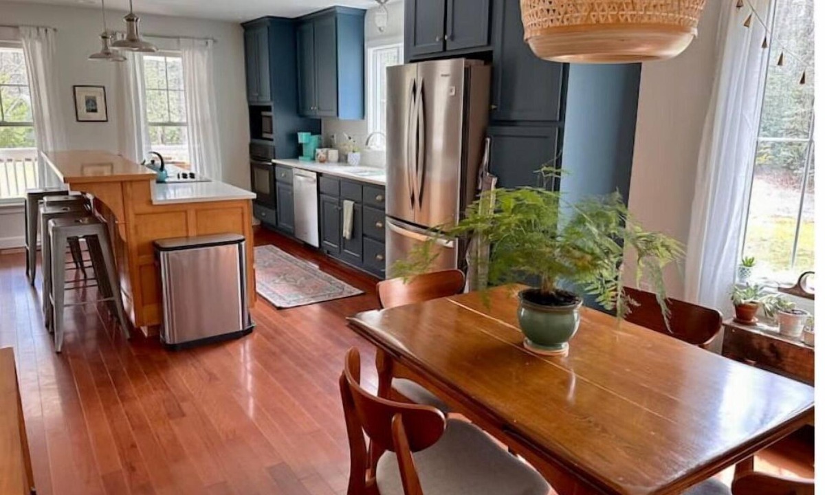 Ware House | Calla Hill-Get away and relax inside or out!