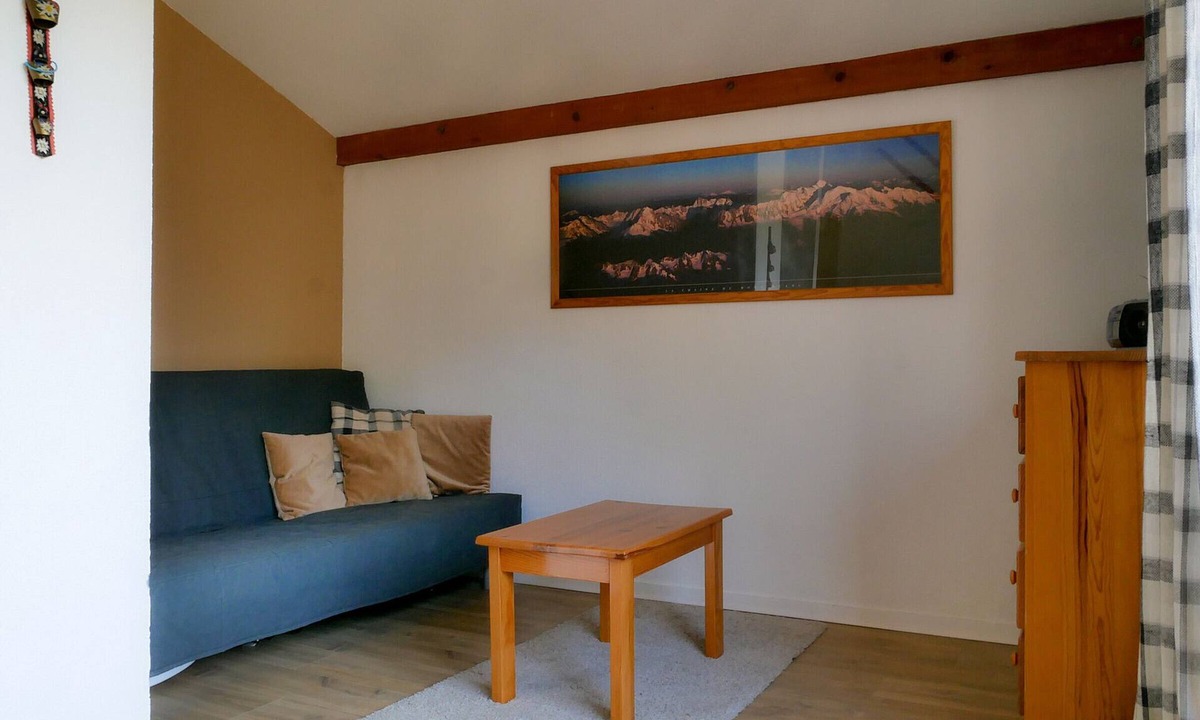 Abondance Apartment | Calm studio with pets allowed in Abondance