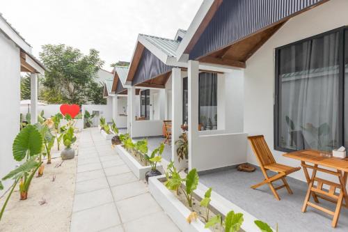 Thoddoo House | Calma Eco Hotel