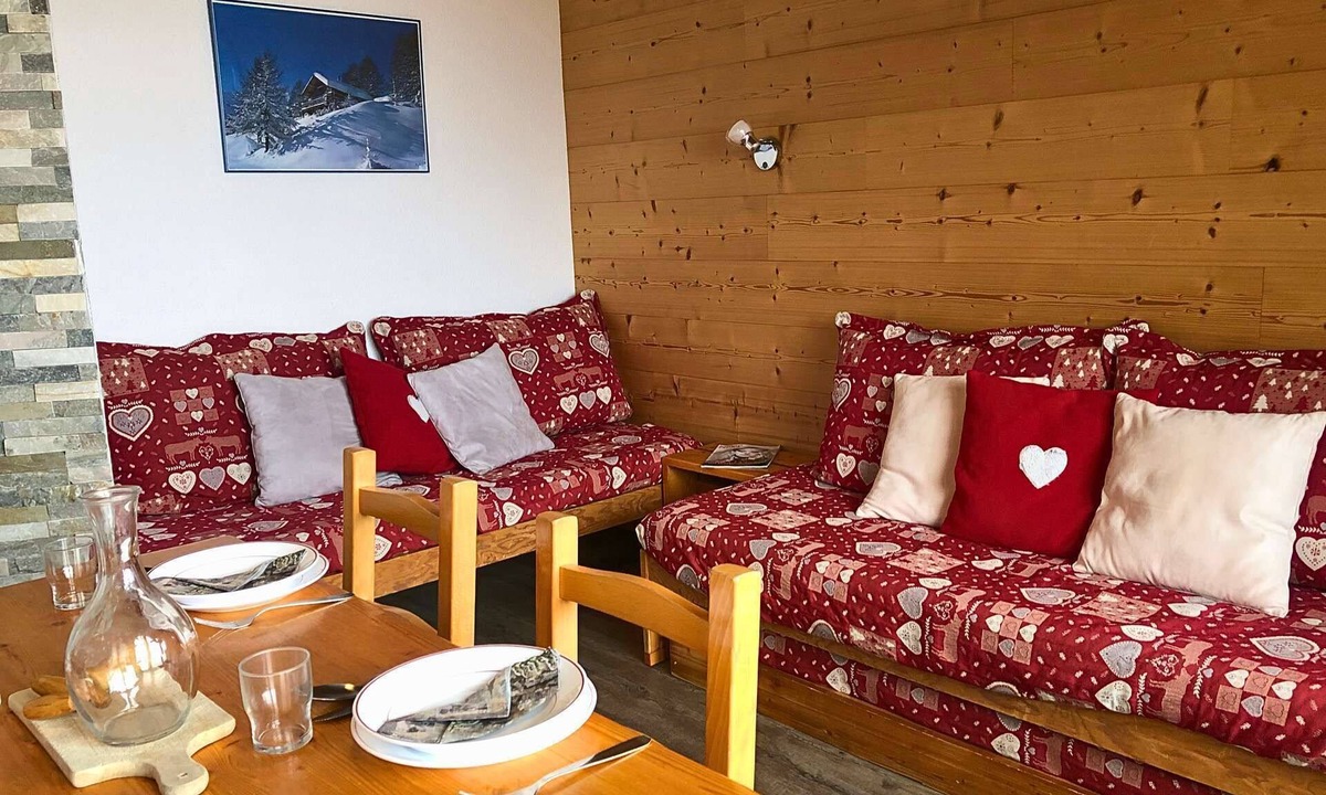 Valmorel Apartment | Camarine 29 - Cosy 2-room apartment with a beautiful view of the valley