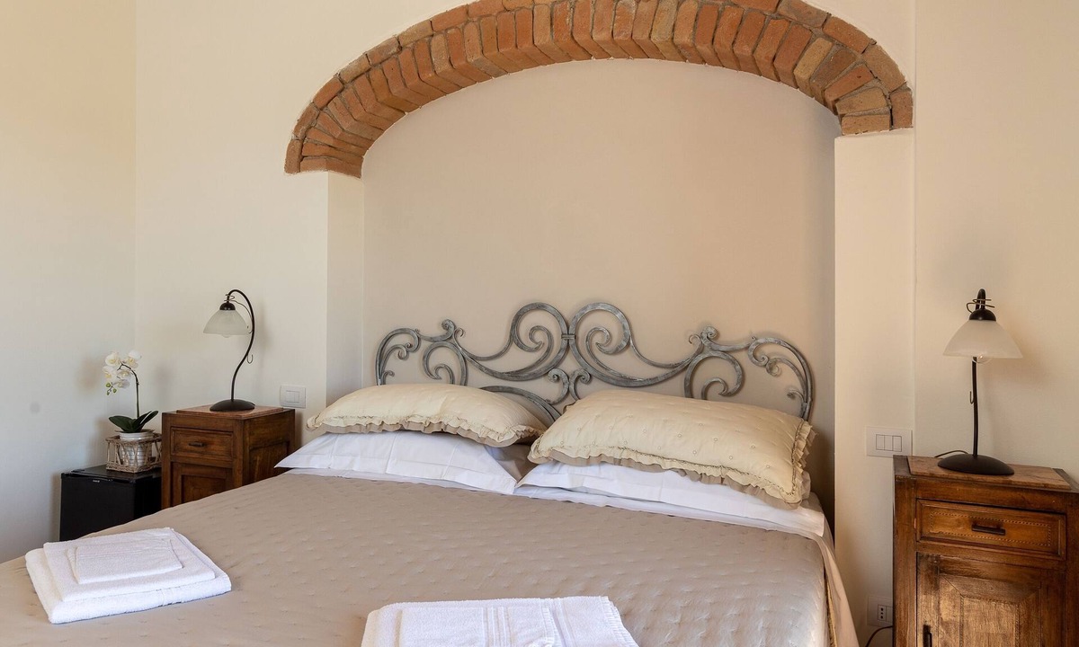Gallina House | Camera Matrimoniale Comfort - Villa Andrea