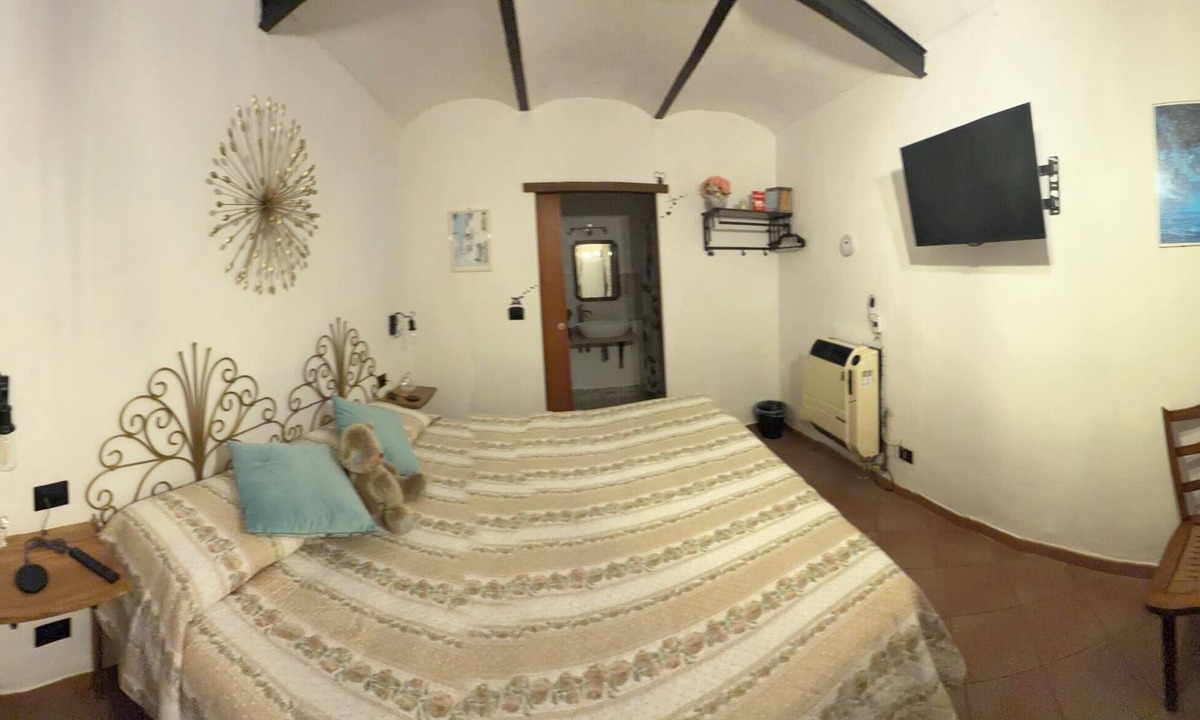 Castellero House | Camera Orchidea con Bagno privato