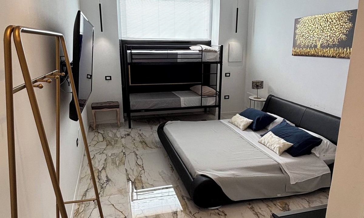 Pulsano Bed & Breakfast | Camera Visconti – Elegant Historic Room with Kitchenette in Pulsano Old Town