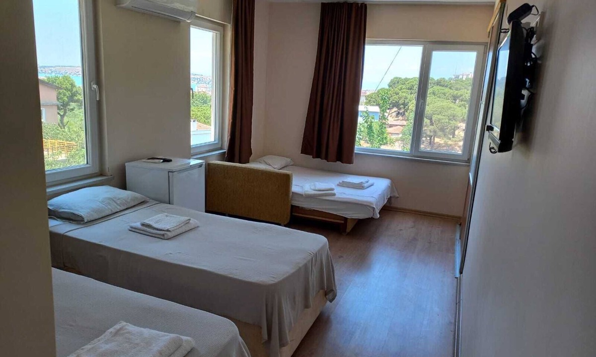 Ayvalik City Center House | Camlaralti Pansiyon