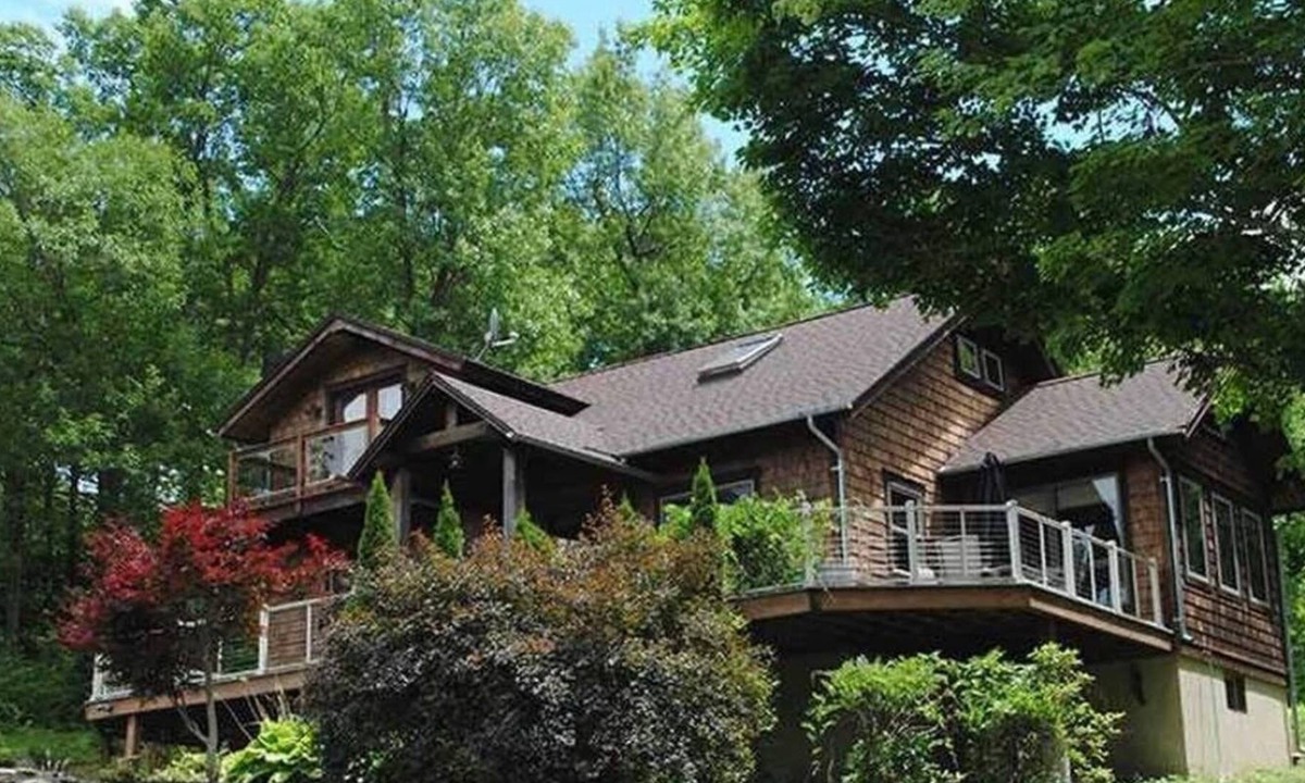 Red Hook House | Camp Connie - A Rhinebeck Retreat