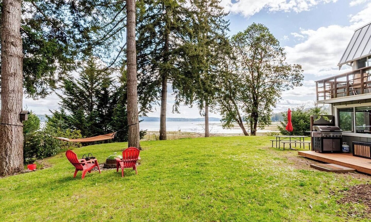 Brinnon Cabin | Camp Duckabush: Scenic Hood Canal A-Frame, inc: WIFI, Pet-Friendly, Well-stocked