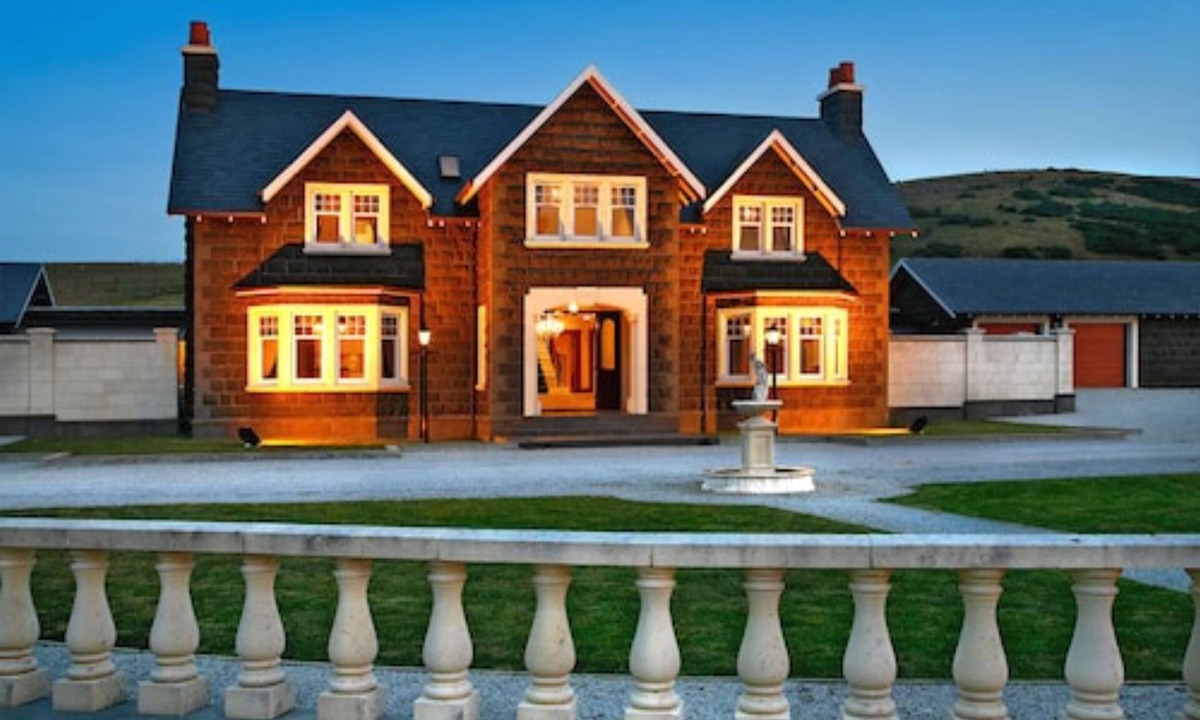 Dunedin Cabin | Camp Estate