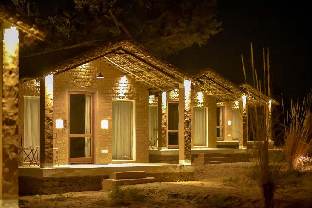 Village Hokra Hotel | Camp Lands End