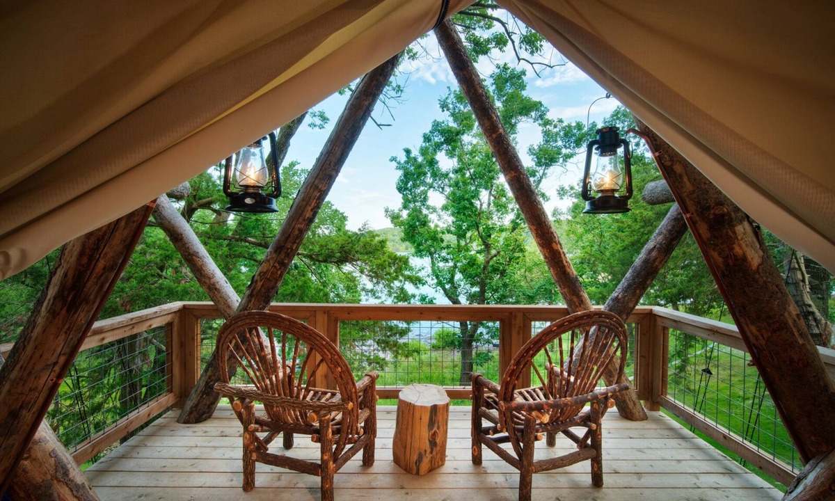 Ridgedale Hotel | Camp Long Creek