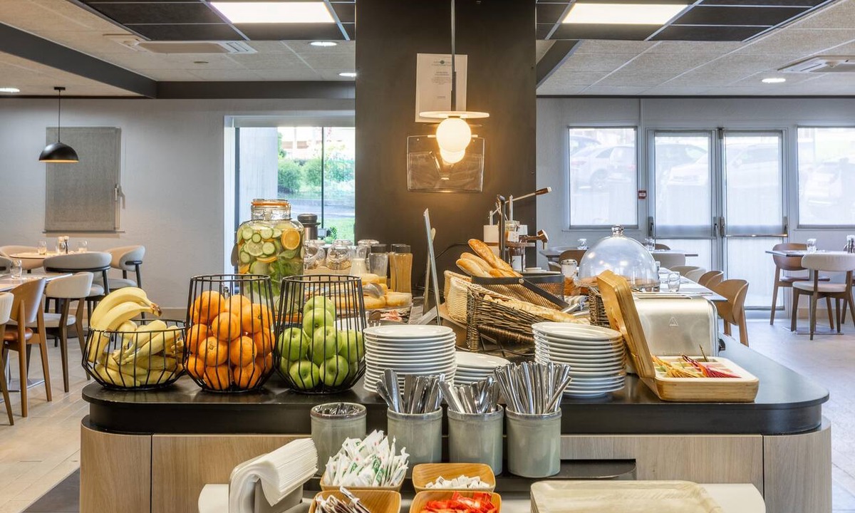 Le Blanc-Mesnil Hotel | Campanile PRIME - Le Blanc Mesnil
