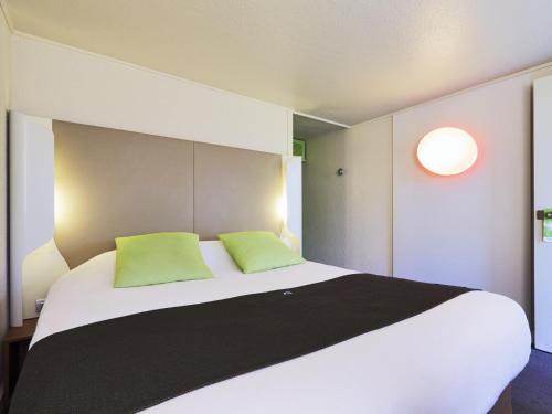 Buc Hotel | Campanile Versailles Buc