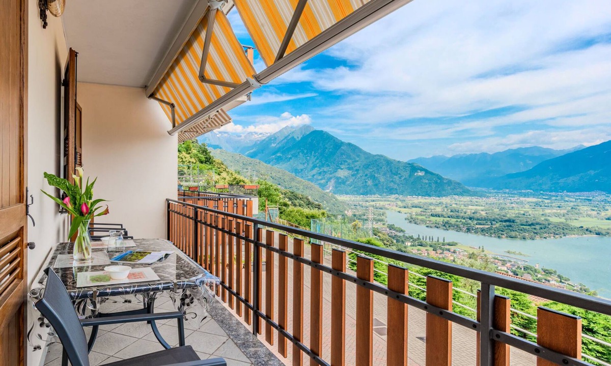 Aurogna Apartment | Campasc by Interhome
