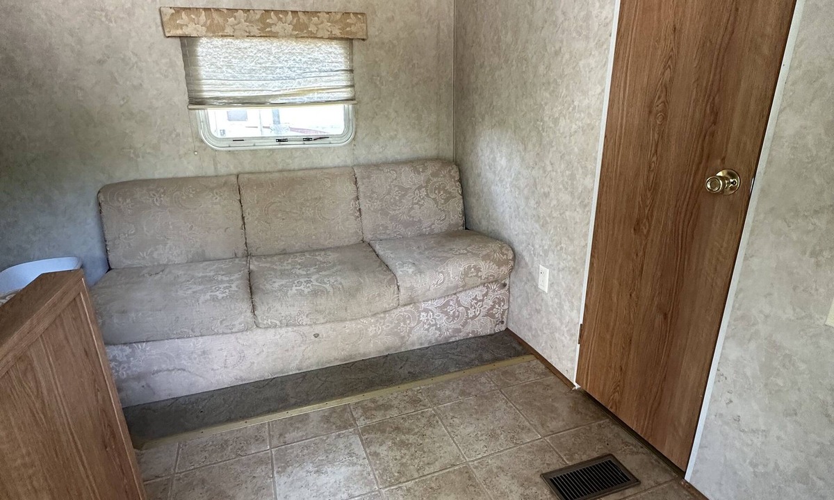 Glouster House | Camper located in the heart of Burr Oak State Park