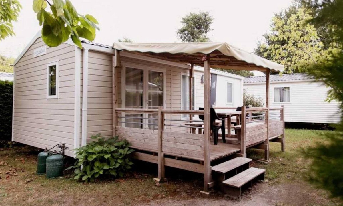 Saint-Laurent-de-Medoc House | Camping 4 étoiles - Parc aquatique - ccb0bdh