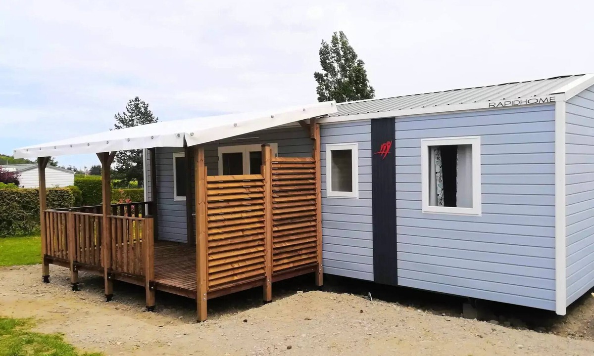 Saint-Bonnet-le-Chateau House | Camping de la Belle Etoile *** - Mobilhome Lodge Great comfort 3 bedrooms terrace 6 people