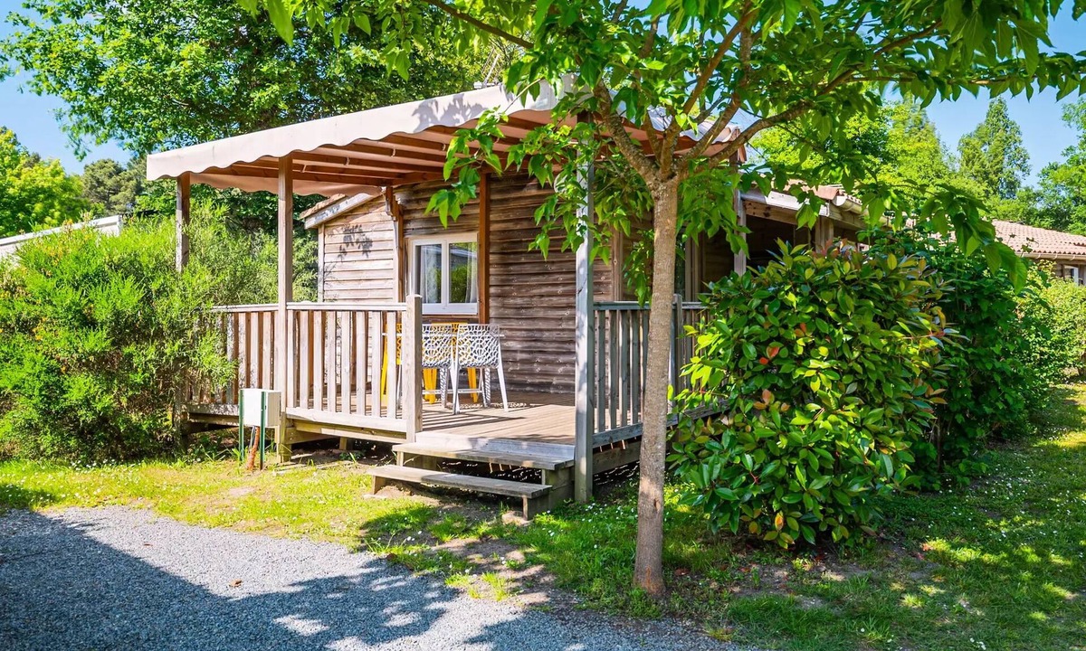 Saint-Laurent-de-Medoc Ski Chalet | Camping Le Paradis * - Chalet “Le Lys” 2 bedrooms DIM - SUN 4 people