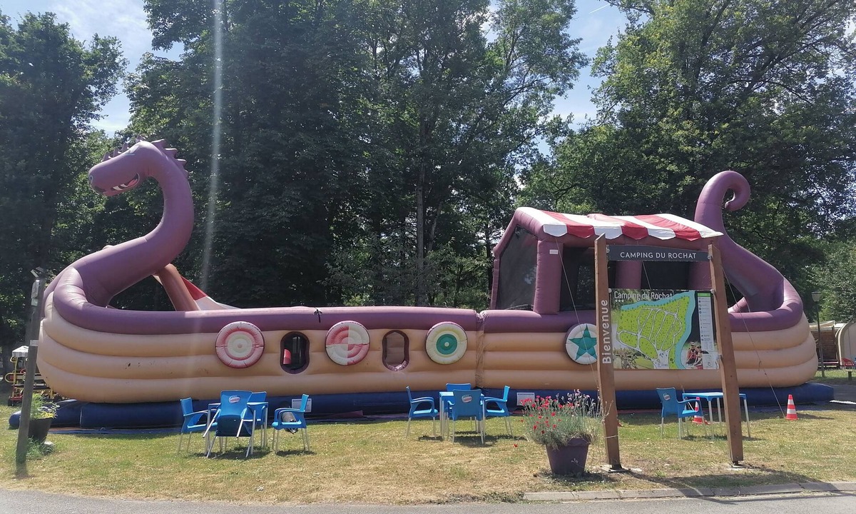 Chateauroux RV Rental | Camping le Rochat
