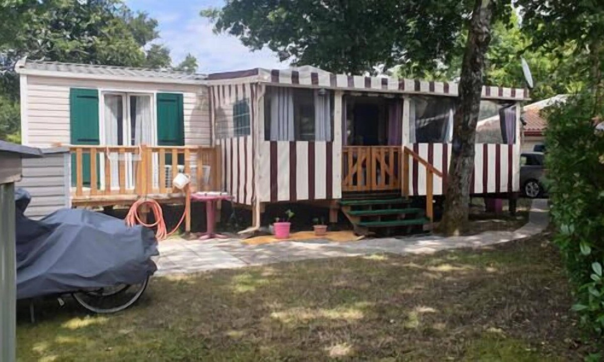 Estang House | Camping Les Lacs De Courtès*** - Mobil home Grand Confort 3 Pièces 4 Personnes