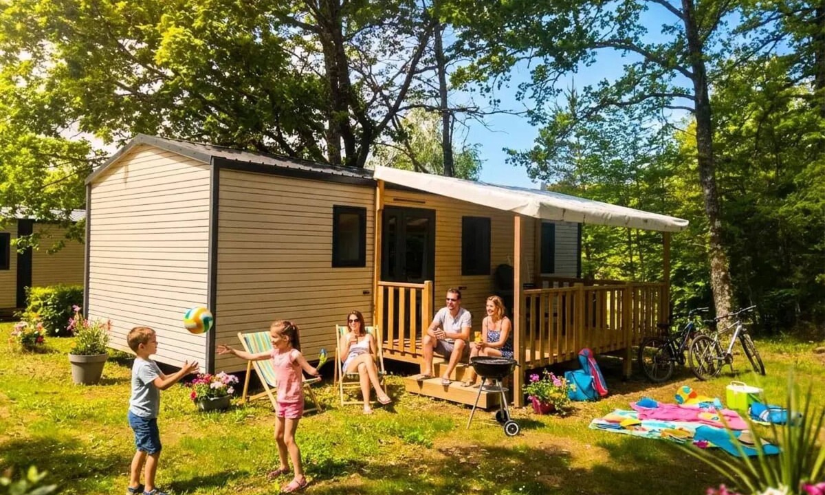 Saint-Gerons House | Camping Les Rives du lac Cantalès * - Conforta 2 bedroom mobile home 4 people