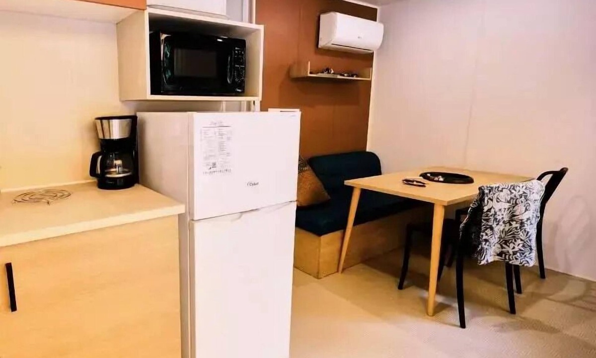 Saint-Saturnin-les-Apt House | Camping maeva Escapades Le Domaine des Chênes Blancs * - Mobile Home Premium 2 Rooms 2 People Air Conditioned + TV
