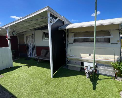 Affing Other | Campingplatz Wohnwagen mit Vorzelt
