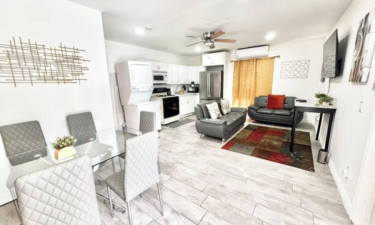 Mount Helix House | Campo Rd 2BR 1BA | Near Zoo and Downtown SD