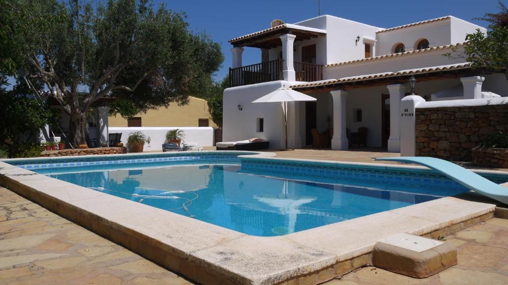 Sant Carles de Peralta House | Can Gat