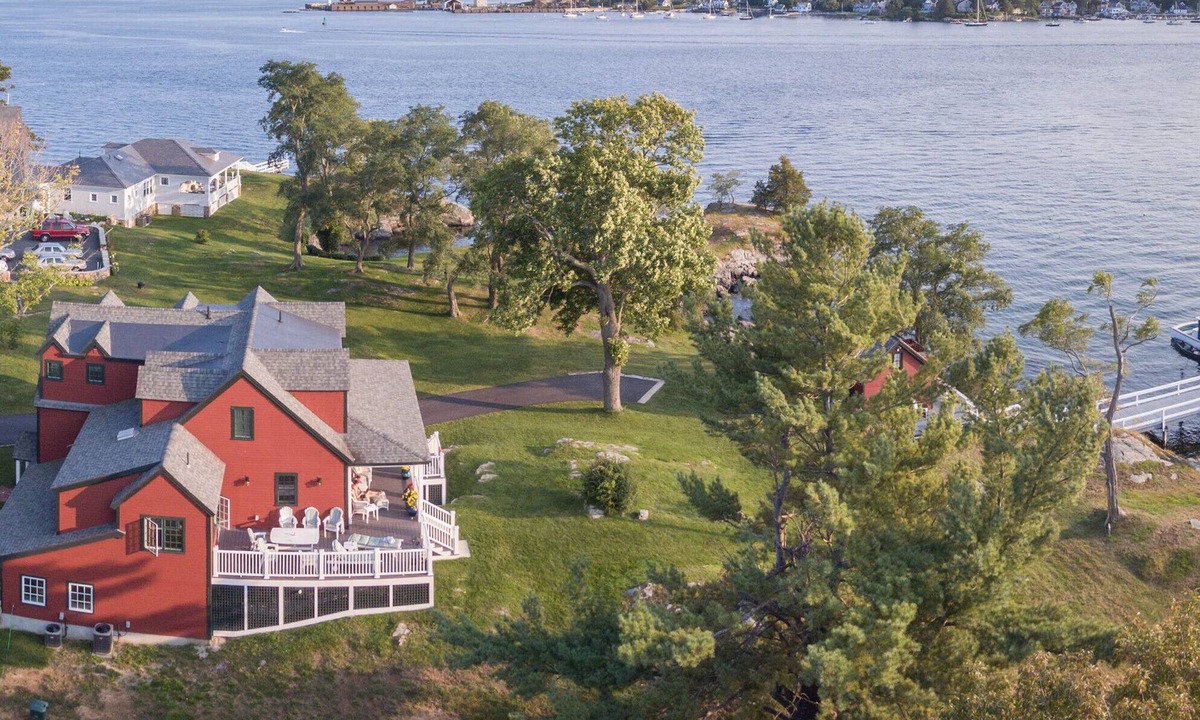 Kittery Point Cottage | Cancell Special ! July 12 - 19 - 5000-bro. Oceanfront cottage AC,WC, Elevator