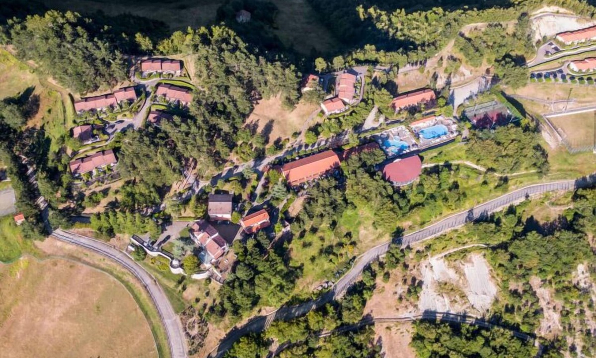 Palazzuolo sul Senio Apartment | Cancelli trilo 4 persone by Interhome