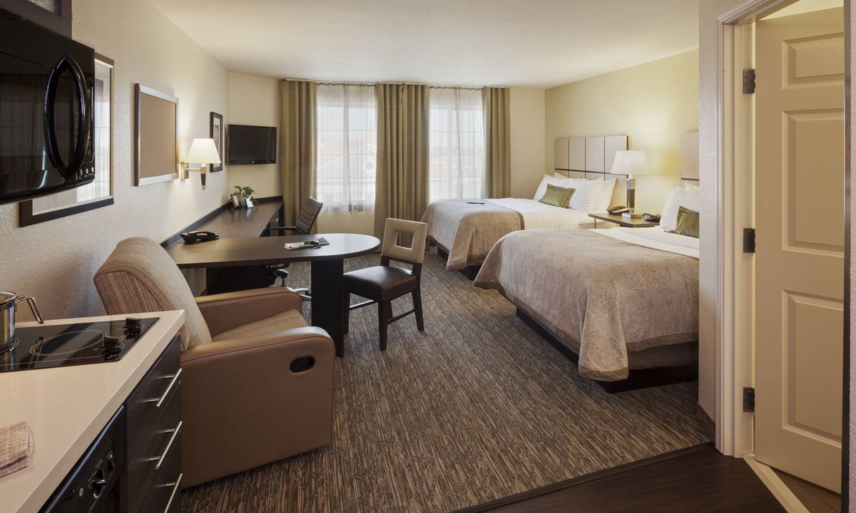 Cotulla Hotel | Candlewood Suites Cotulla by IHG