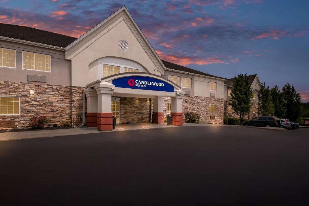 Sybertsville Hotel | Candlewood Suites Hazleton by IHG