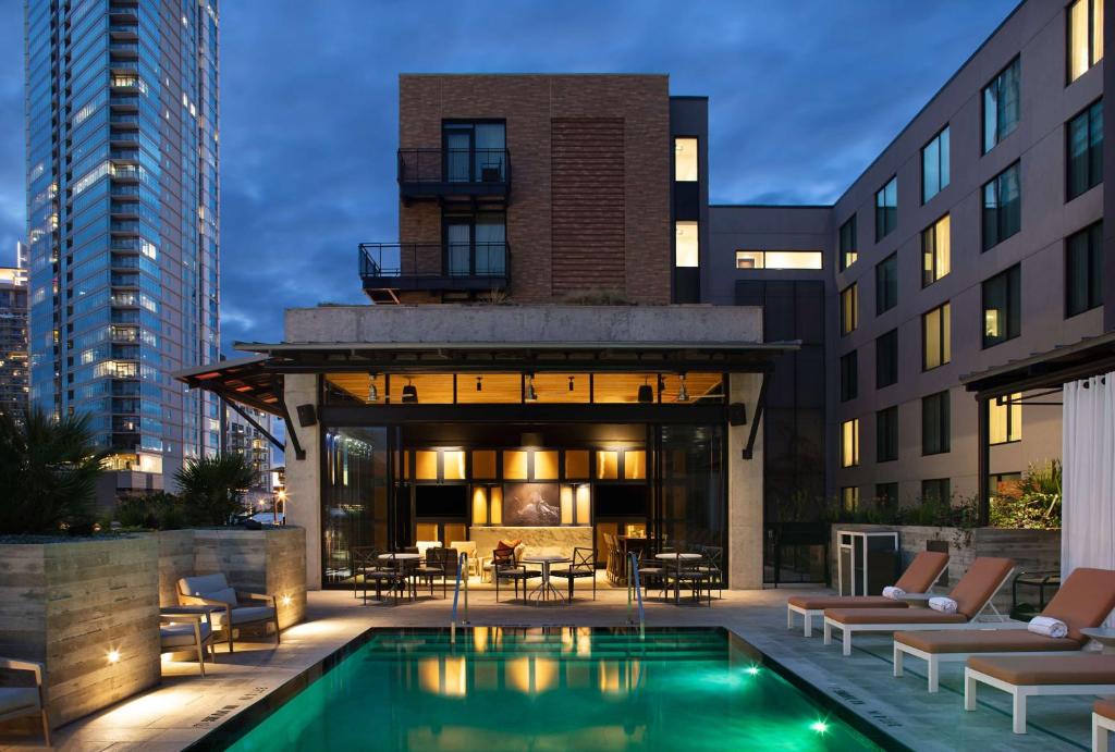 West End Hotel | Canopy By Hilton Austin Downtown