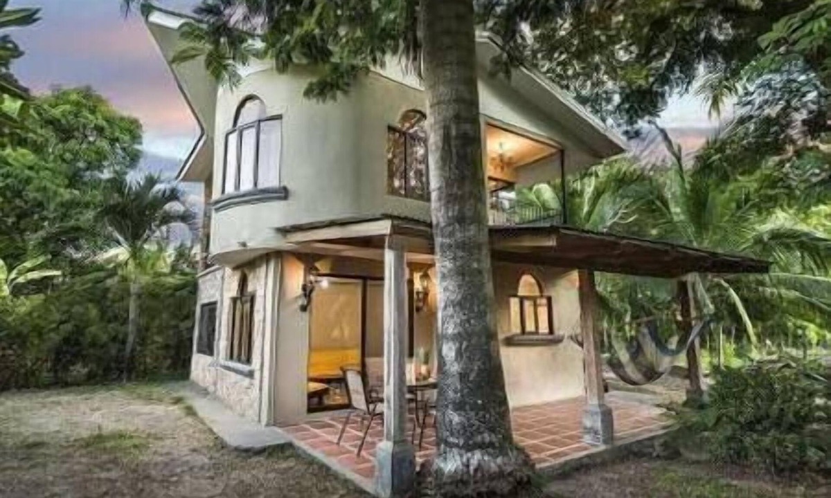 Cabuya Apartment | Canopy Haven: 1BR, Self-Check-in, Jungle Views, Balconies