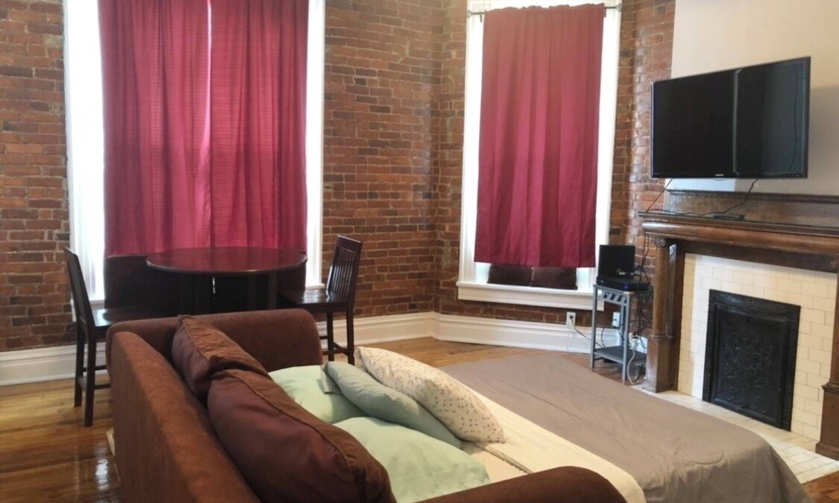 Music Row Apartment | Cantrell’s on Broadway #1
