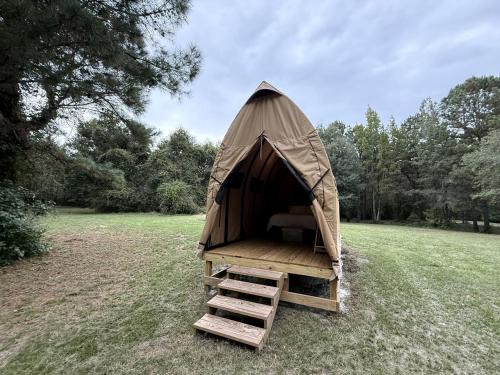 Ruffin House | Canvas Cabin with Fire Pit for a Cozy Glamping Escape in Branchville, South Carolina