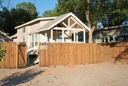 Moab House | Canyonlands Cabin #19